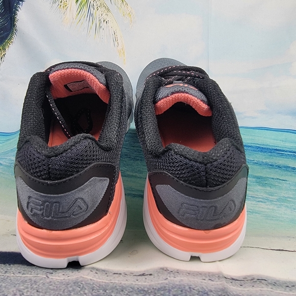 Fila Trainer WOMENS 6.5 - Picture 4 of 8